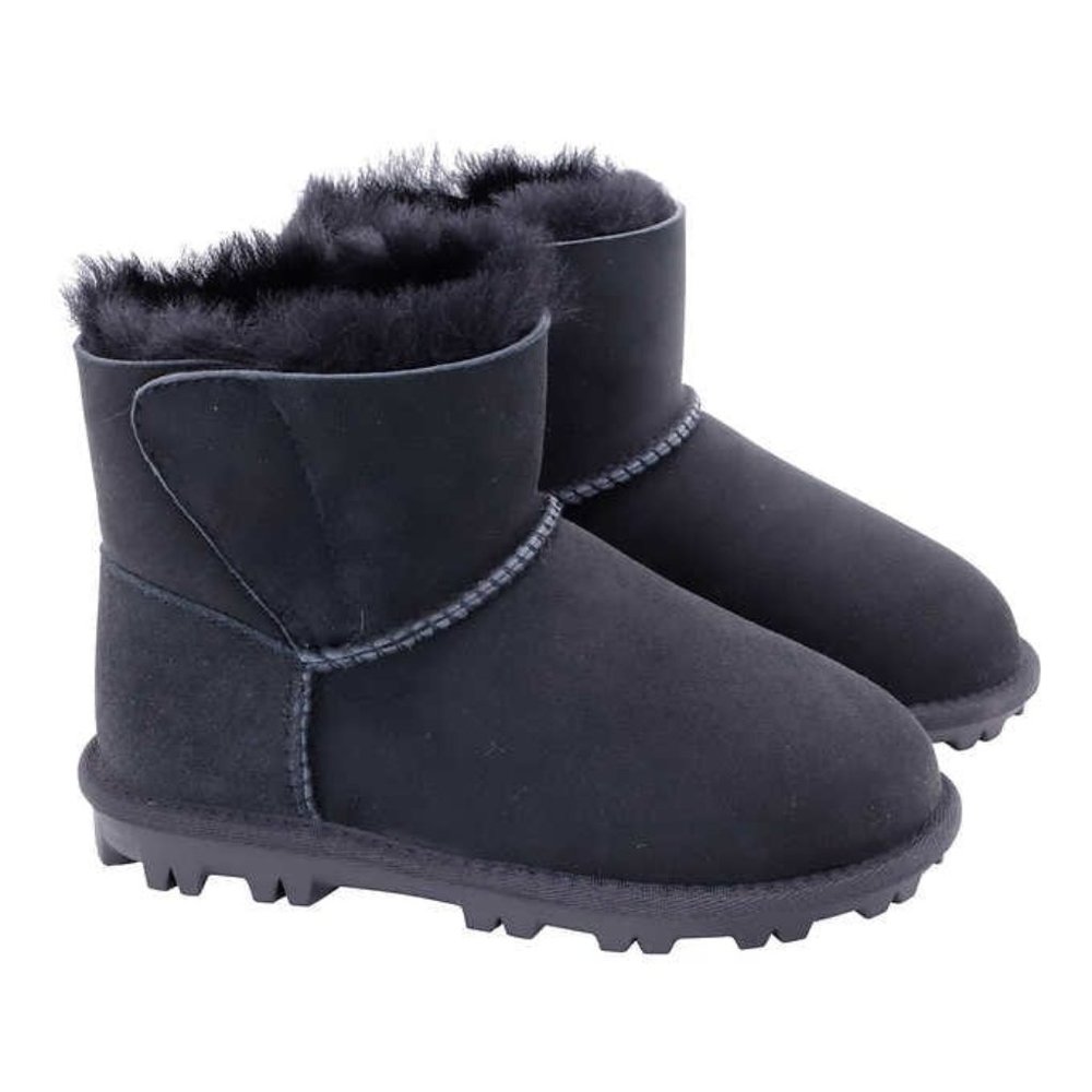 NWT Kirkland Signature Kid's Shearling Boot, Black